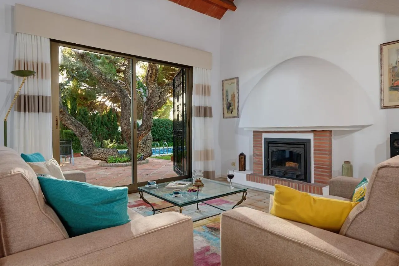 Villa With Private Pool And Garden In Marbella 0*,