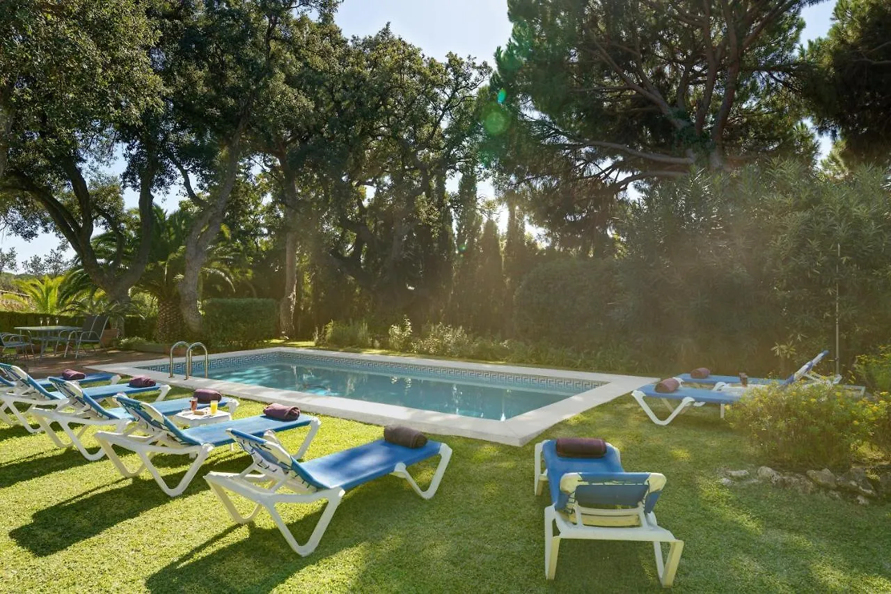 Villa With Private Pool And Garden In Marbella